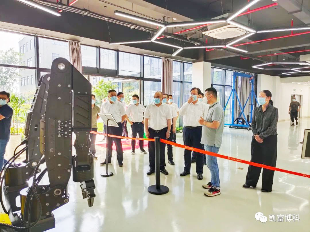 金华市领导一行到访恒峰娱乐G22调研考察